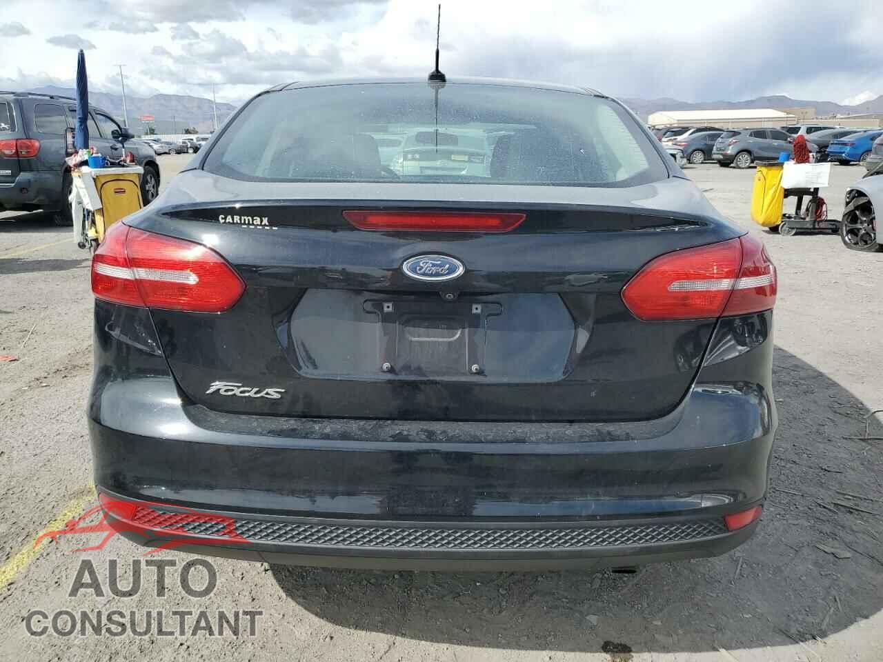 FORD FOCUS 2018 - 1FADP3E26JL329574