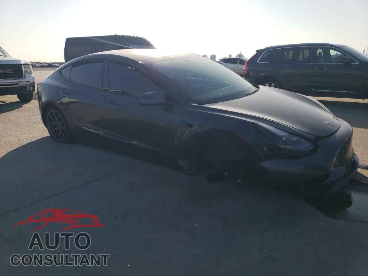 TESLA MODEL 3 2021 - 5YJ3E1EB3MF998683