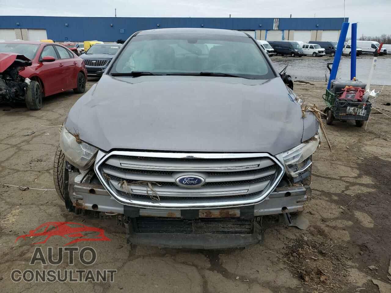 FORD TAURUS 2013 - 1FAHP2E89DG207997