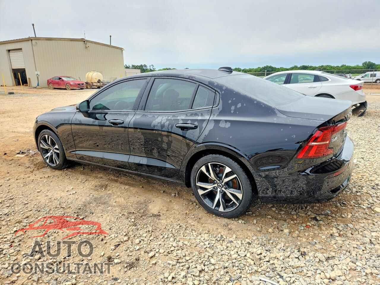 VOLVO S60 2023 - 7JRL12FK9PG227365