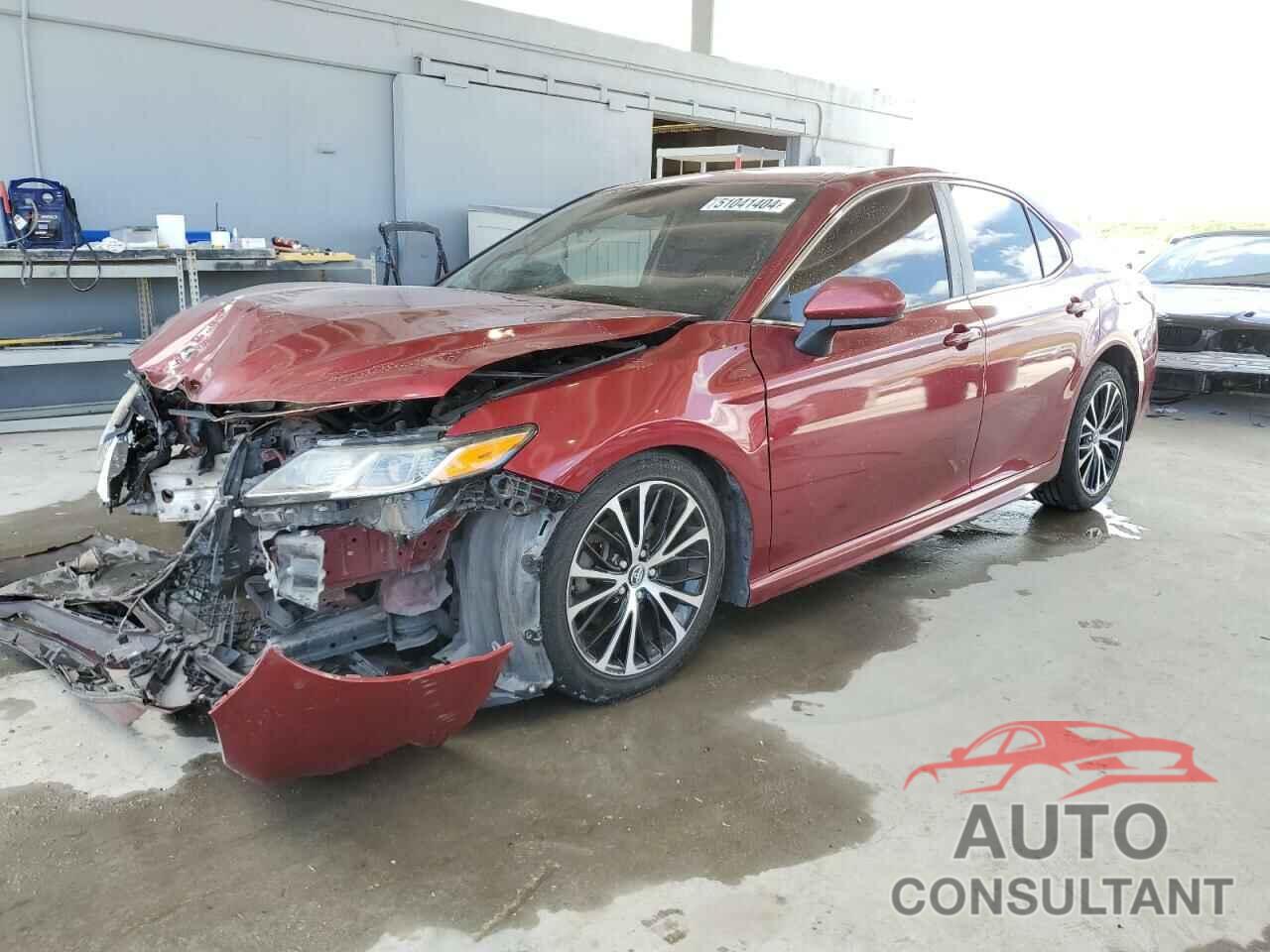 TOYOTA CAMRY 2018 - 4T1B11HK3JU572851