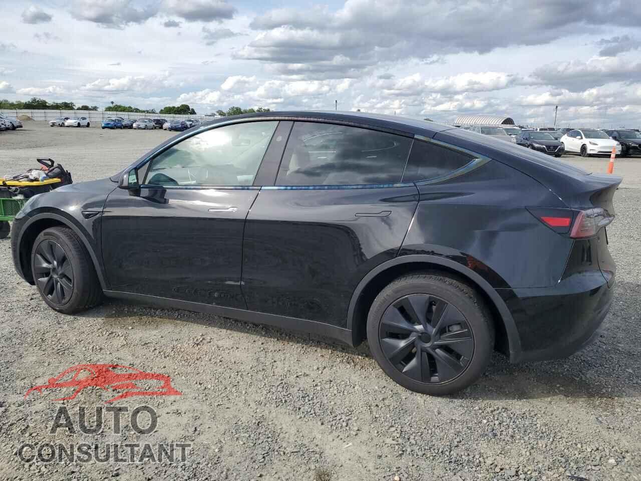 TESLA MODEL Y 2024 - 7SAYGDED7RF201946