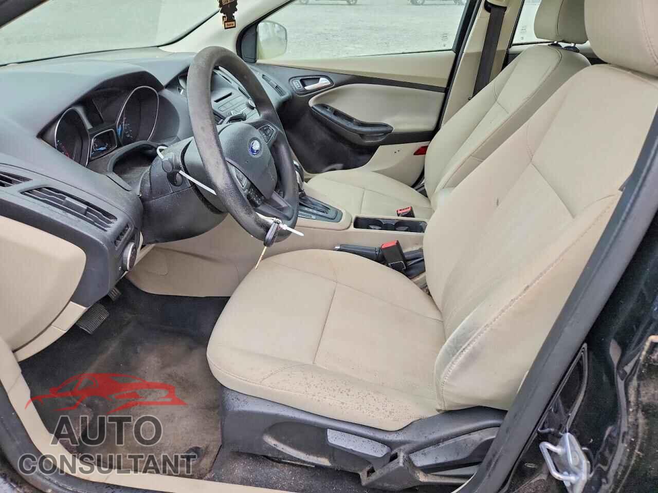 FORD FOCUS 2016 - 1FADP3K29GL376322