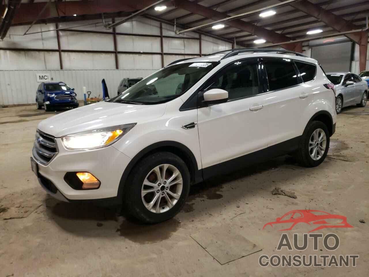 FORD ESCAPE 2017 - 1FMCU9GD5HUA34241