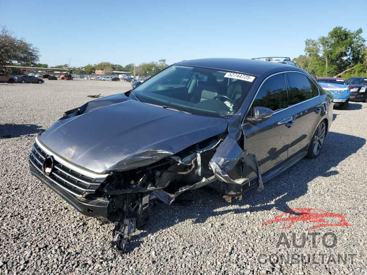VOLKSWAGEN PASSAT 2017 - 1VWDT7A33HC083120