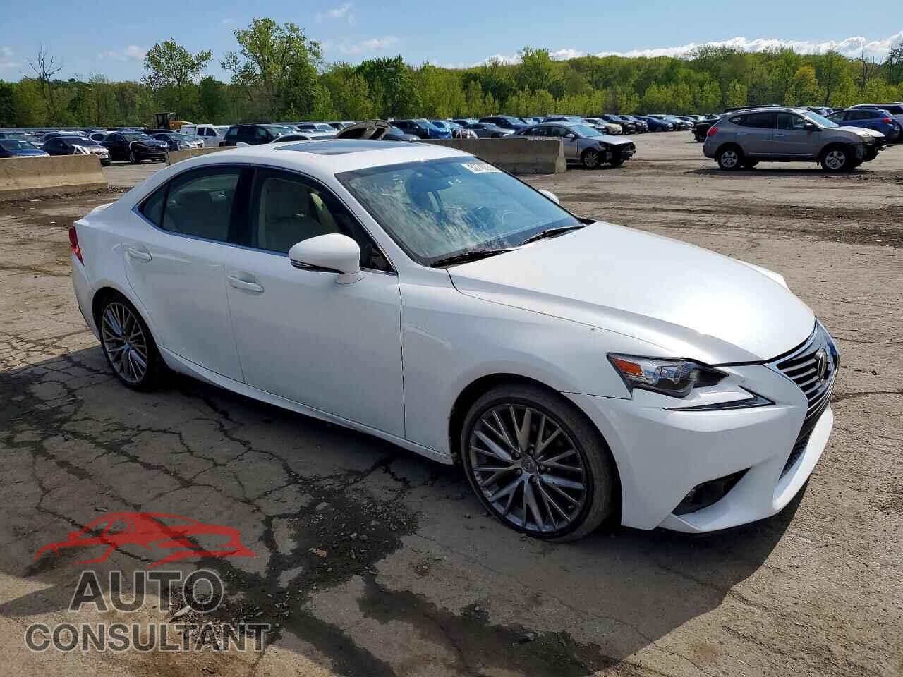 LEXUS IS 2015 - JTHCF1D24F5028701