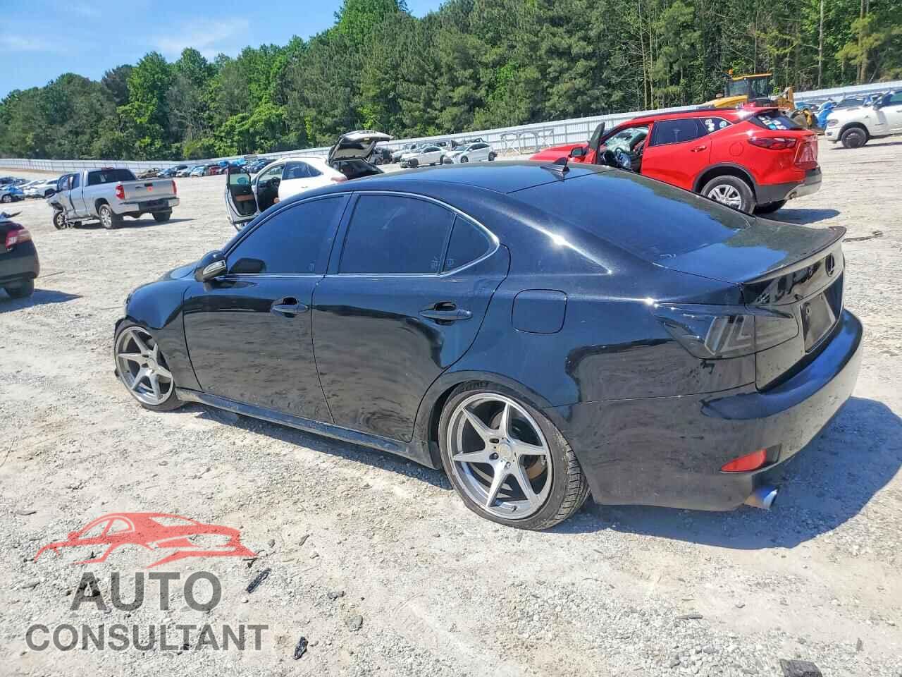 LEXUS IS 2011 - JTHBF5C29B5151666