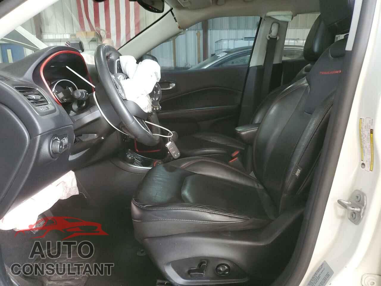 JEEP COMPASS 2017 - 3C4NJDDB9HT631494