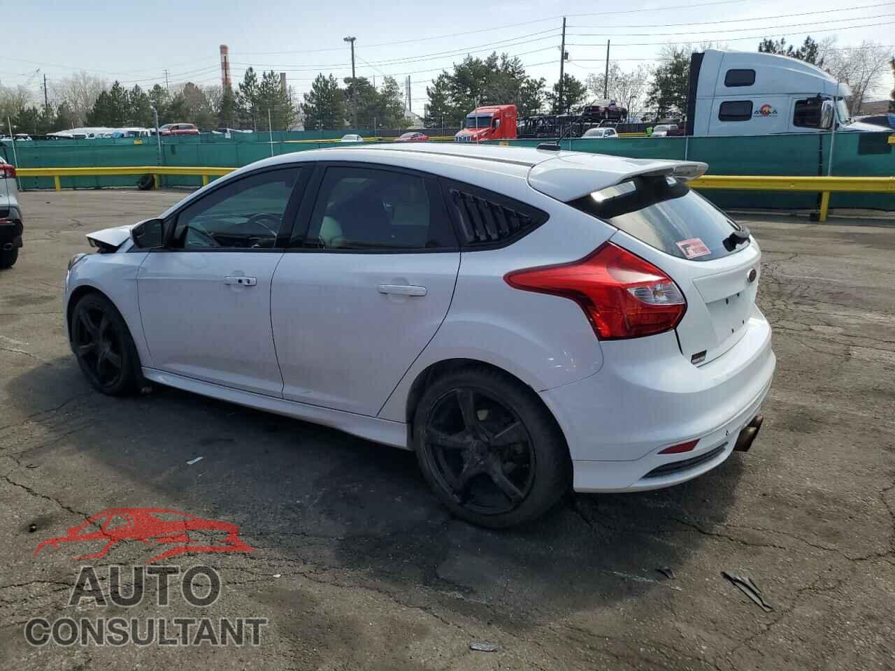 FORD FOCUS 2014 - 1FADP3L95EL463935