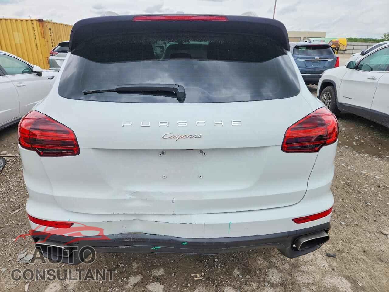 PORSCHE CAYENNE 2016 - WP1AA2A2XGKA15132