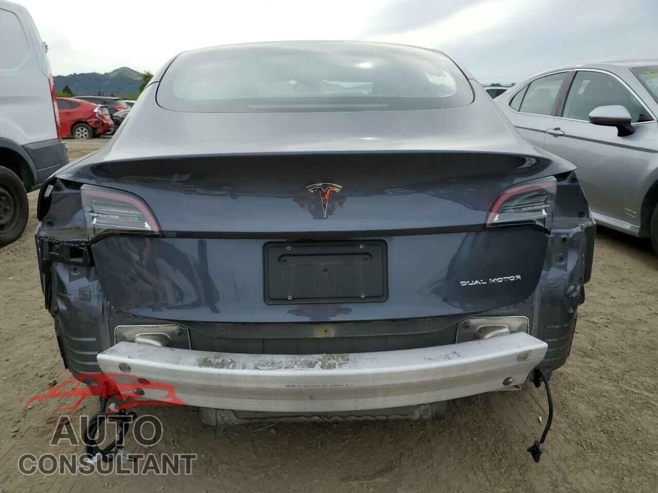 TESLA MODEL 3 2022 - 5YJ3E1EB8NF207145