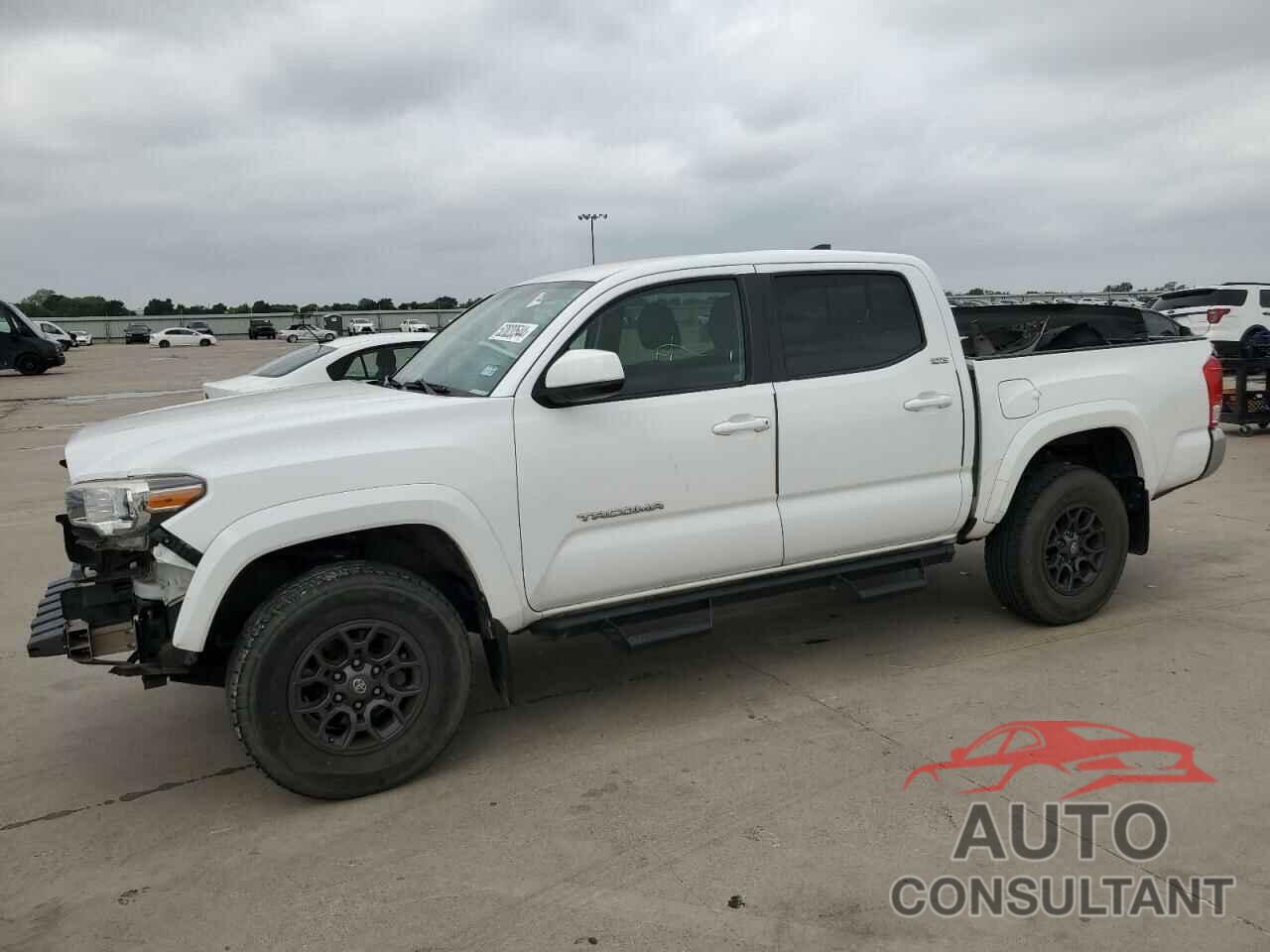 TOYOTA TACOMA 2017 - 5TFCZ5ANXHX080131