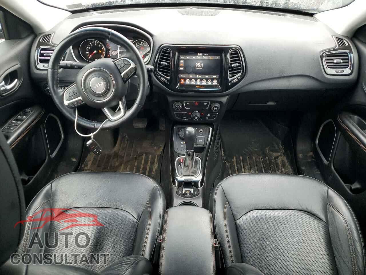 JEEP COMPASS 2018 - 3C4NJDCB9JT128524