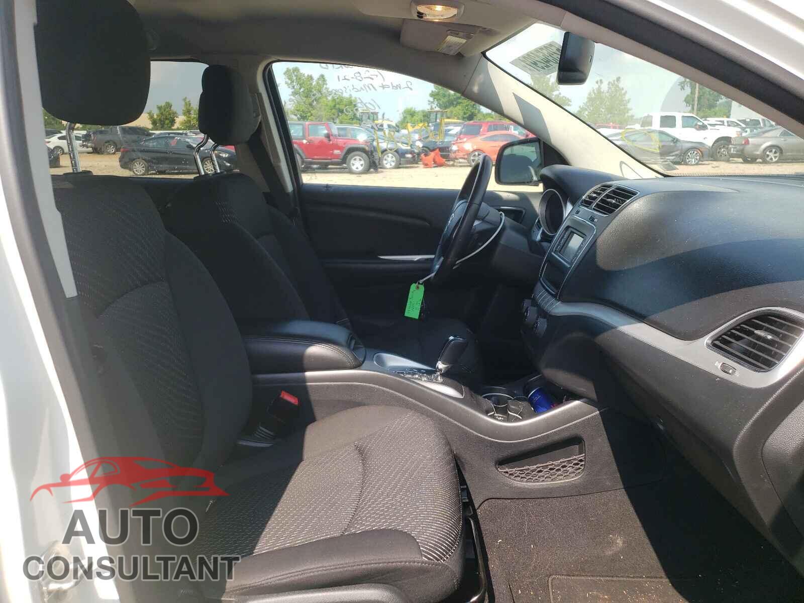 DODGE JOURNEY 2017 - 3C4PDCAB2HT528576