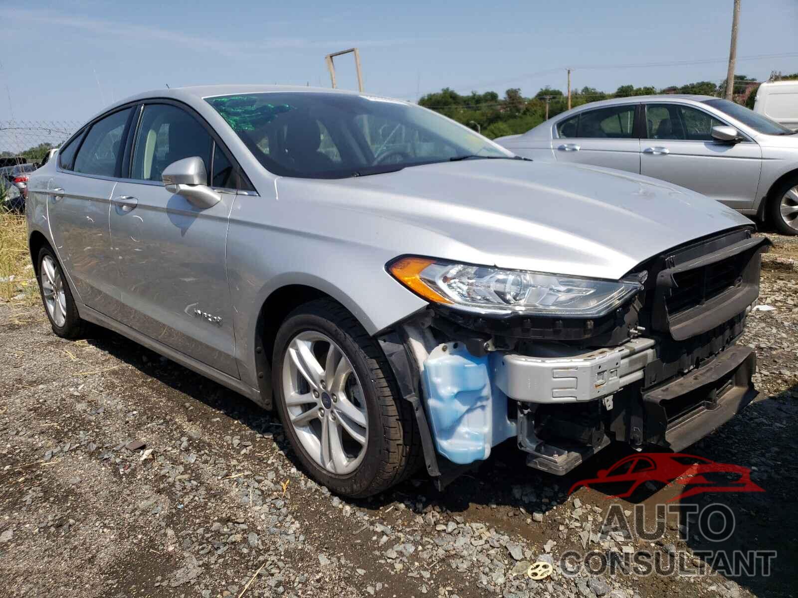 FORD FUSION 2018 - 3FA6P0LU1JR147021