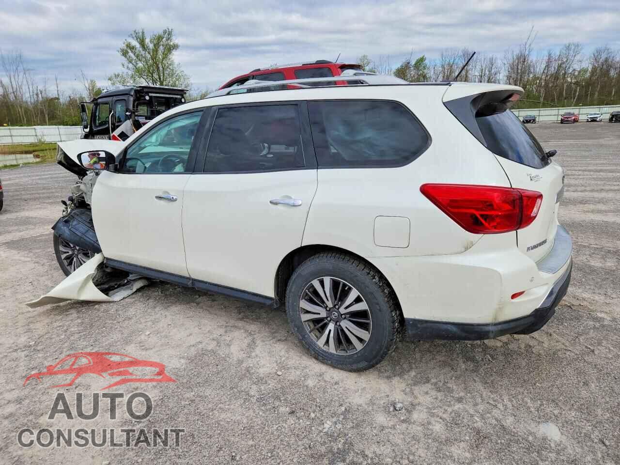 NISSAN PATHFINDER 2017 - 5N1DR2MM2HC691392