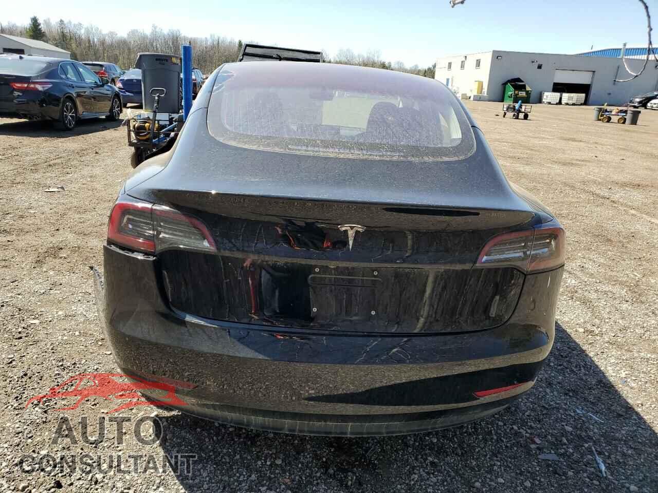 TESLA MODEL 3 2018 - 5YJ3E1EAXJF027439
