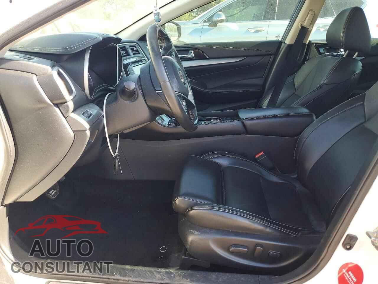 NISSAN MAXIMA 2017 - 1N4AA6APXHC423670