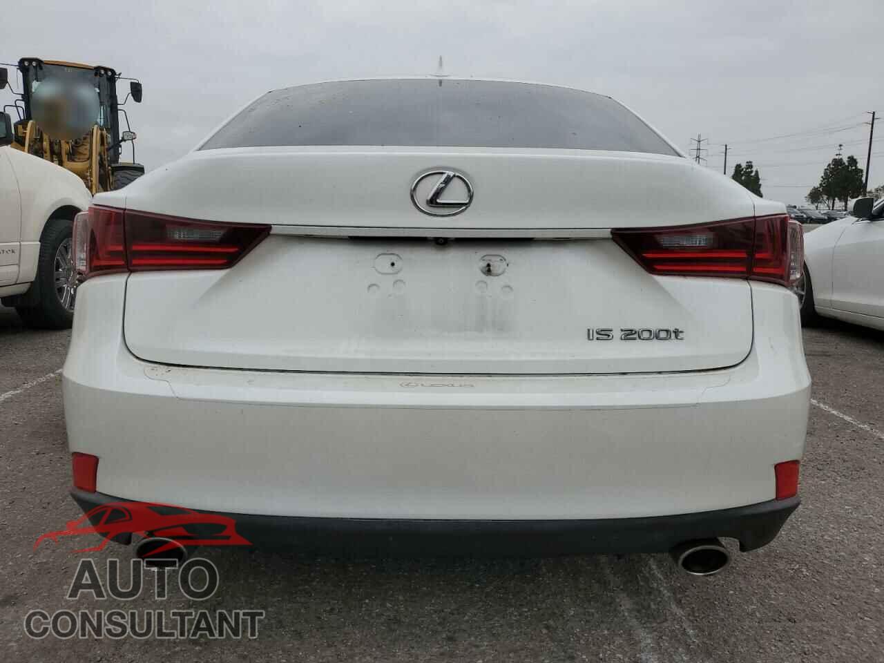 LEXUS IS 2016 - JTHBA1D21G5032913