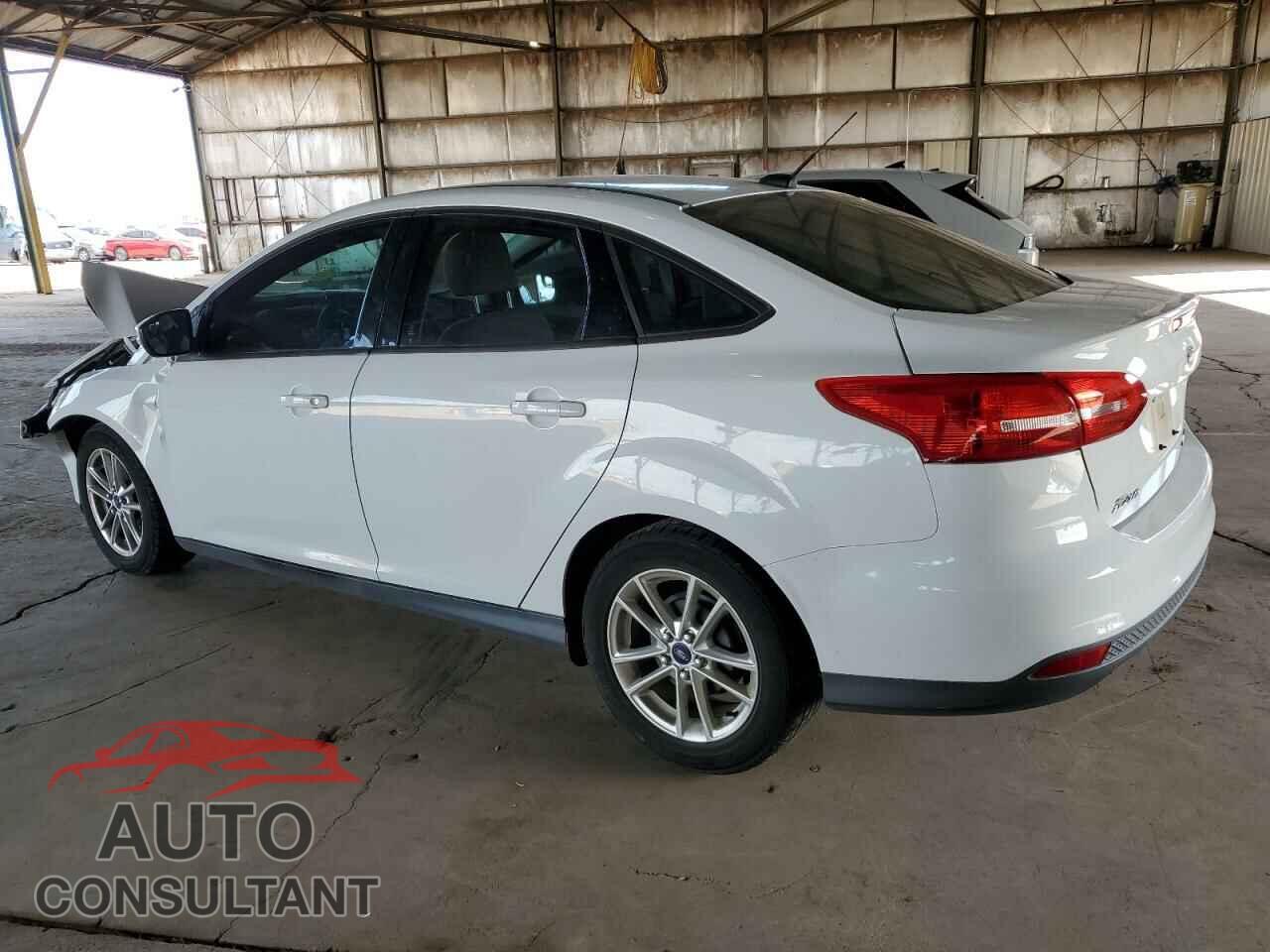 FORD FOCUS 2015 - 1FADP3F26FL232137