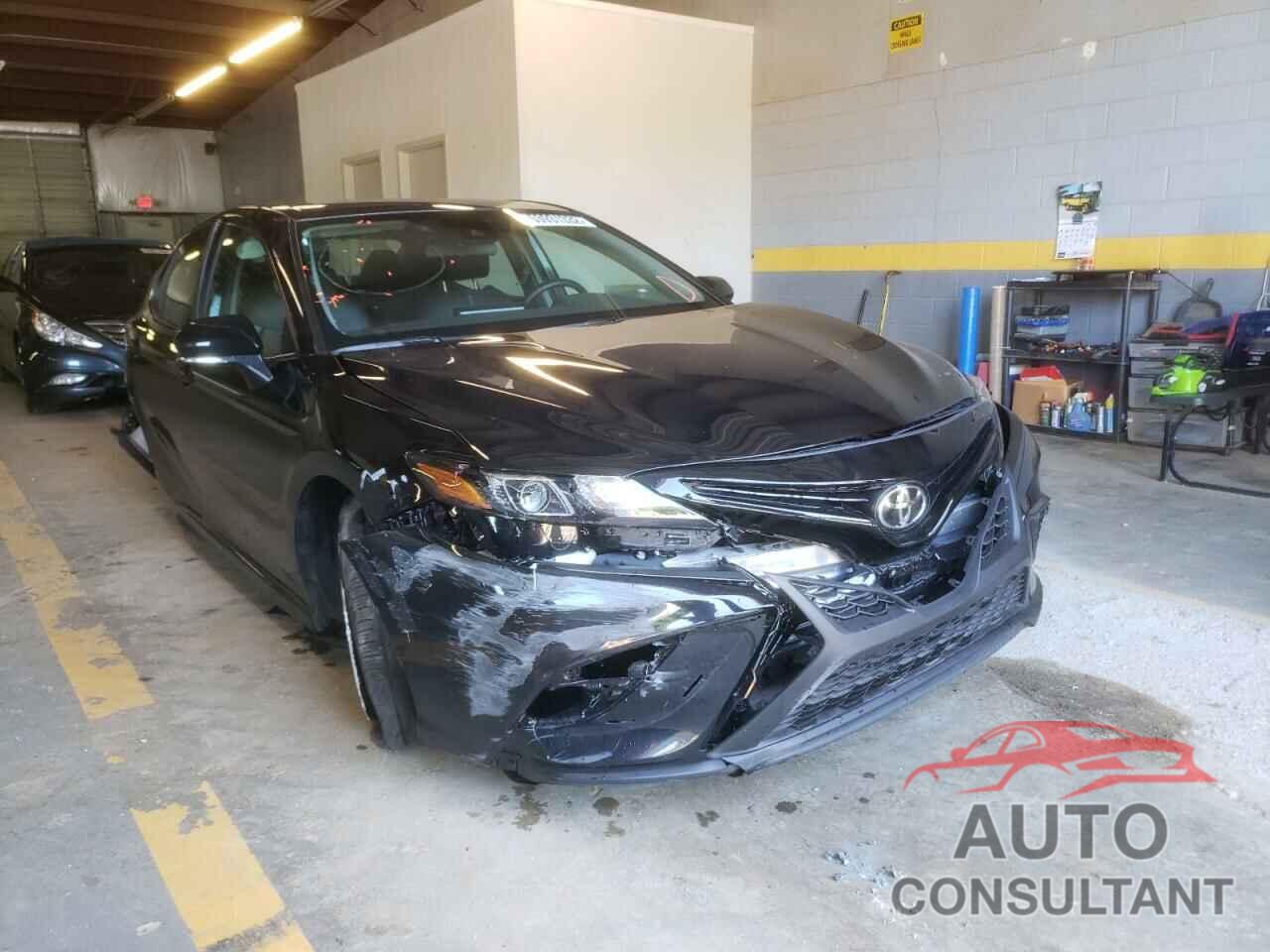 TOYOTA CAMRY 2022 - 4T1G11AK0NU621770
