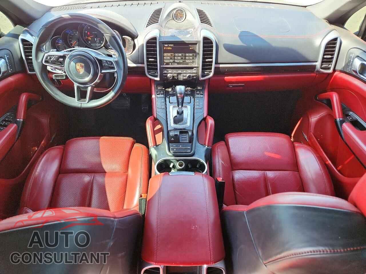 PORSCHE CAYENNE 2016 - WP1AA2A25GLA02315
