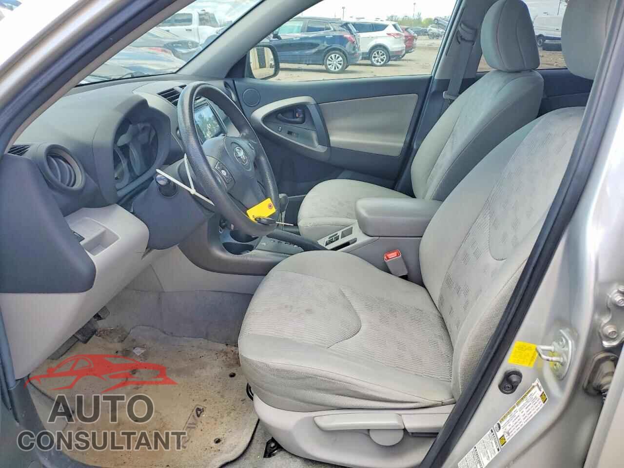 TOYOTA RAV4 2012 - 2T3BF4DV7CW181733