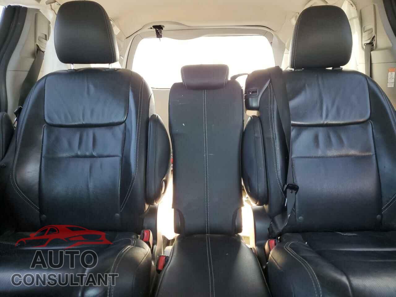 TOYOTA SIENNA 2017 - 5TDXZ3DC3HS880002