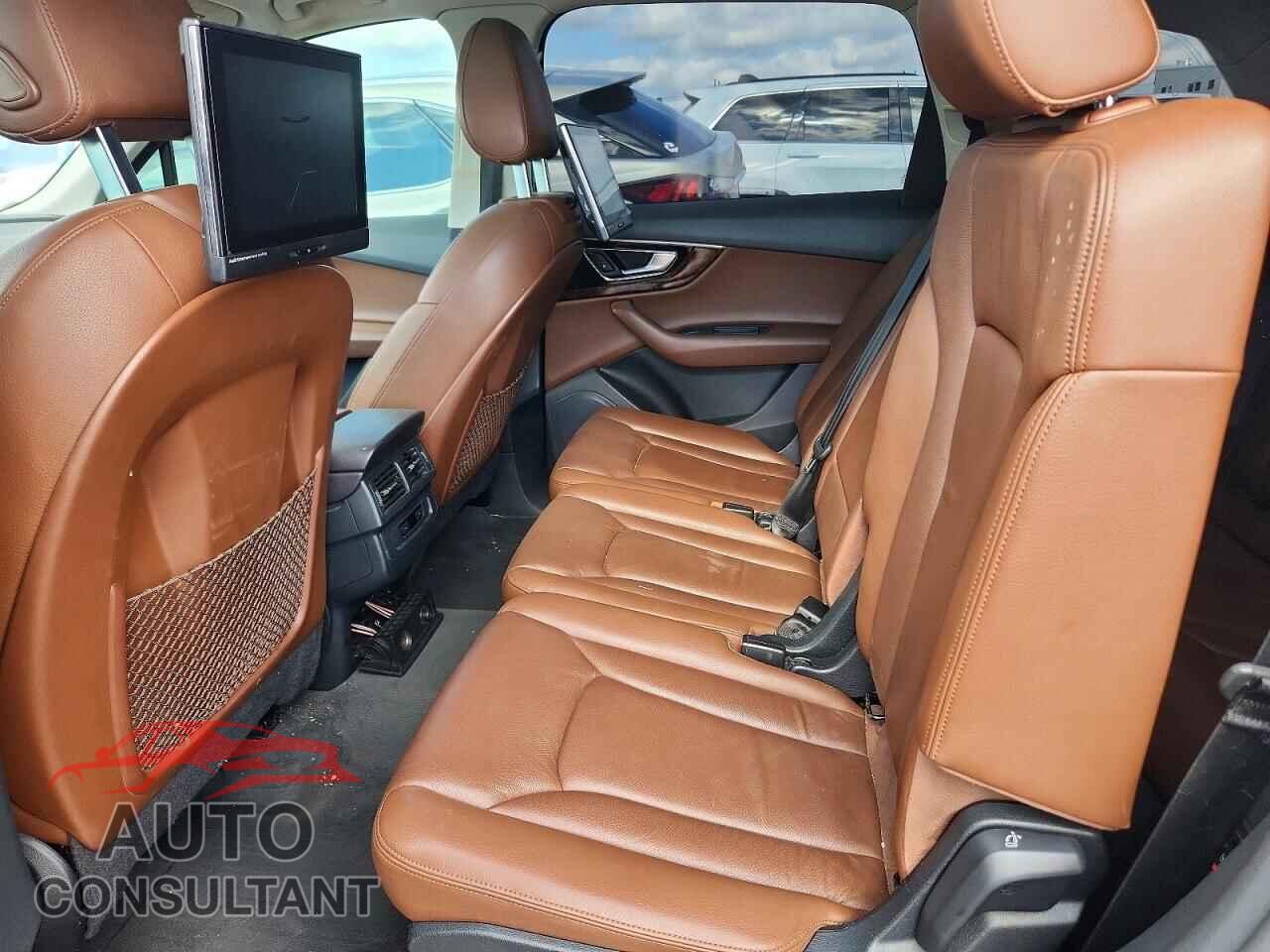AUDI Q7 2017 - WA1AAAF74HD023498
