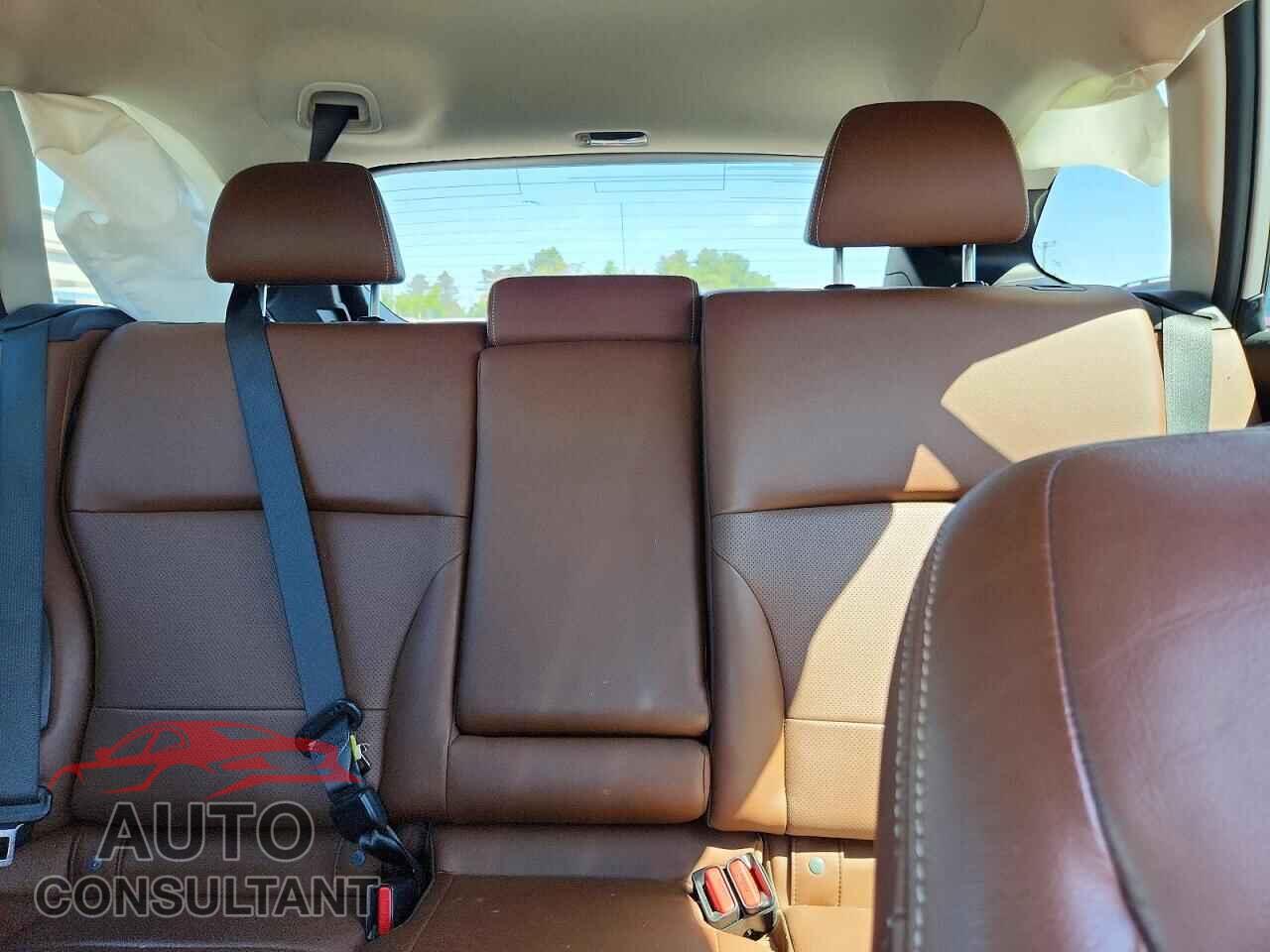 SUBARU OUTBACK 2017 - 4S4BSETC9H3352053