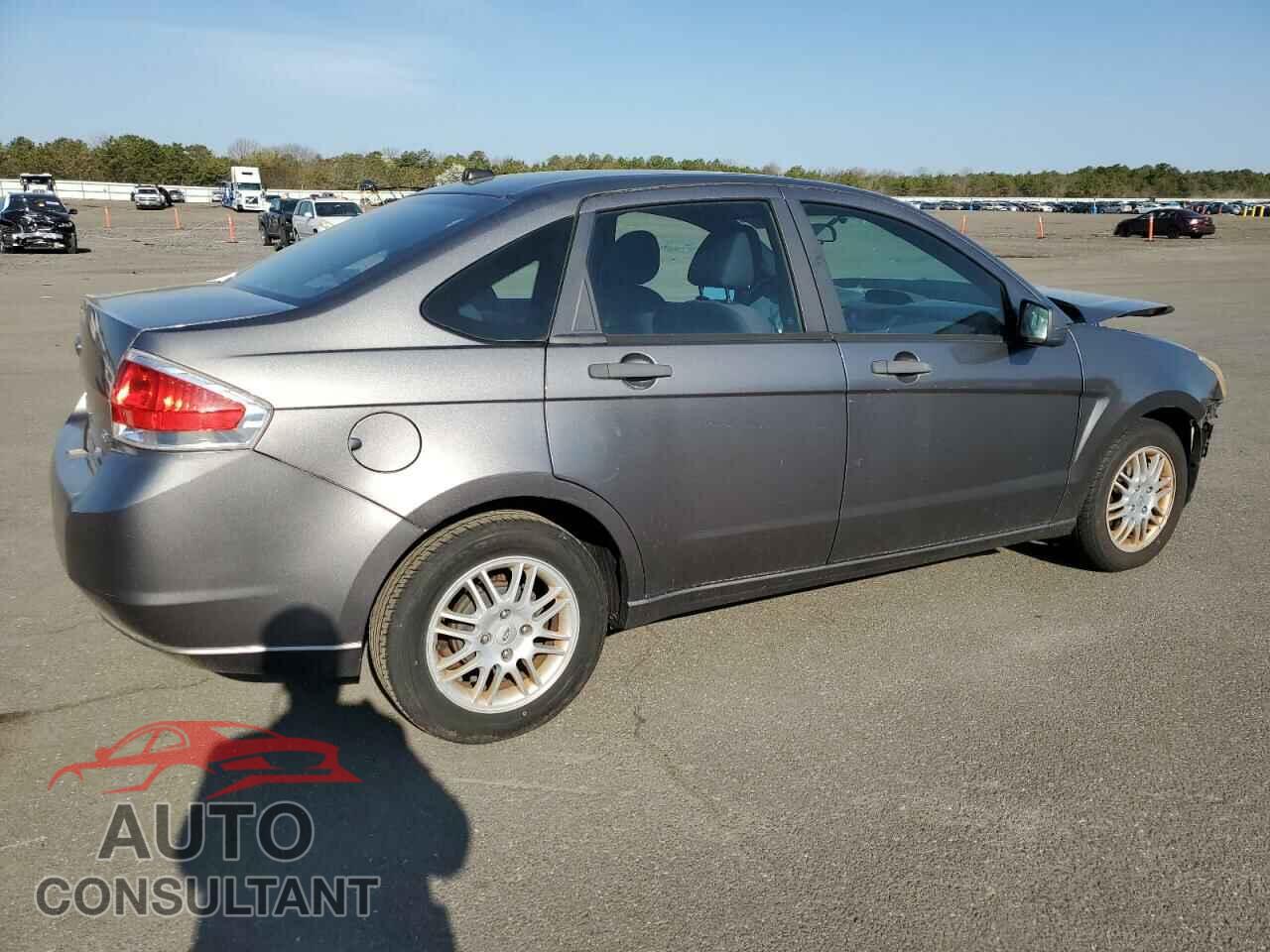 FORD FOCUS 2011 - 1FAHP3FN2BW100318