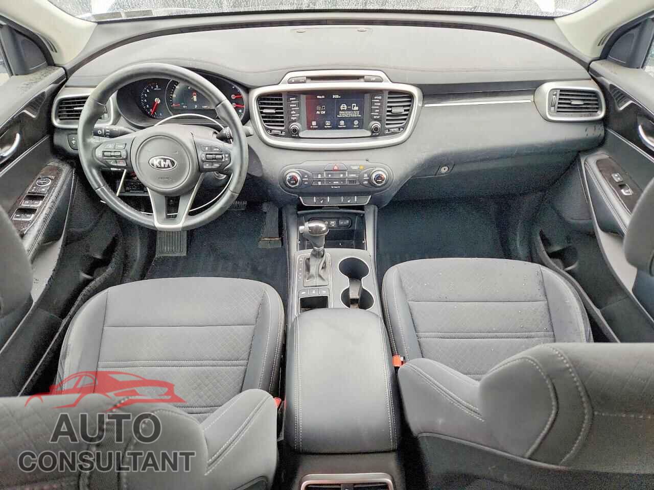 KIA SORENTO 2017 - 5XYPGDA54HG302425