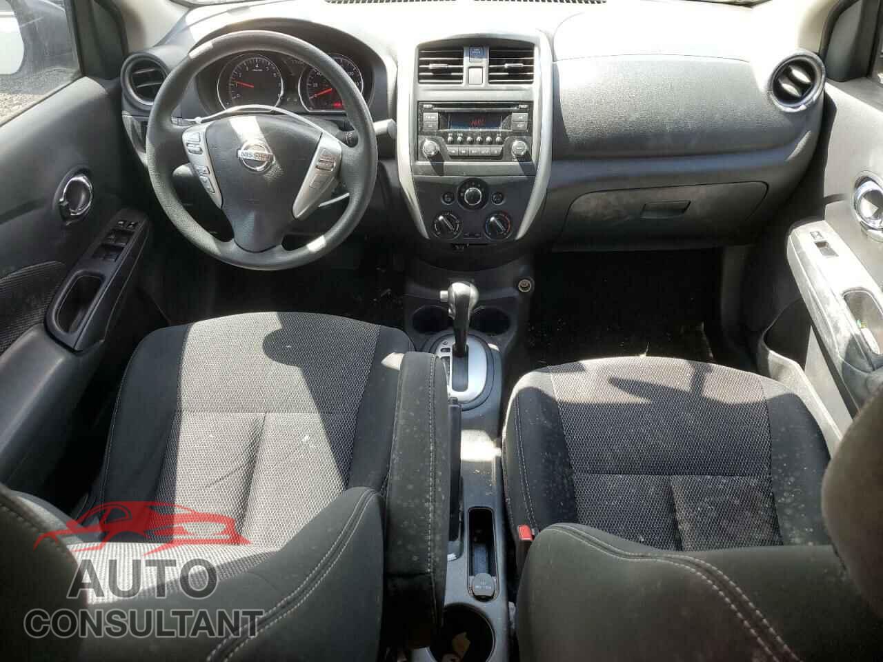 NISSAN VERSA 2017 - 3N1CN7AP6HL837372