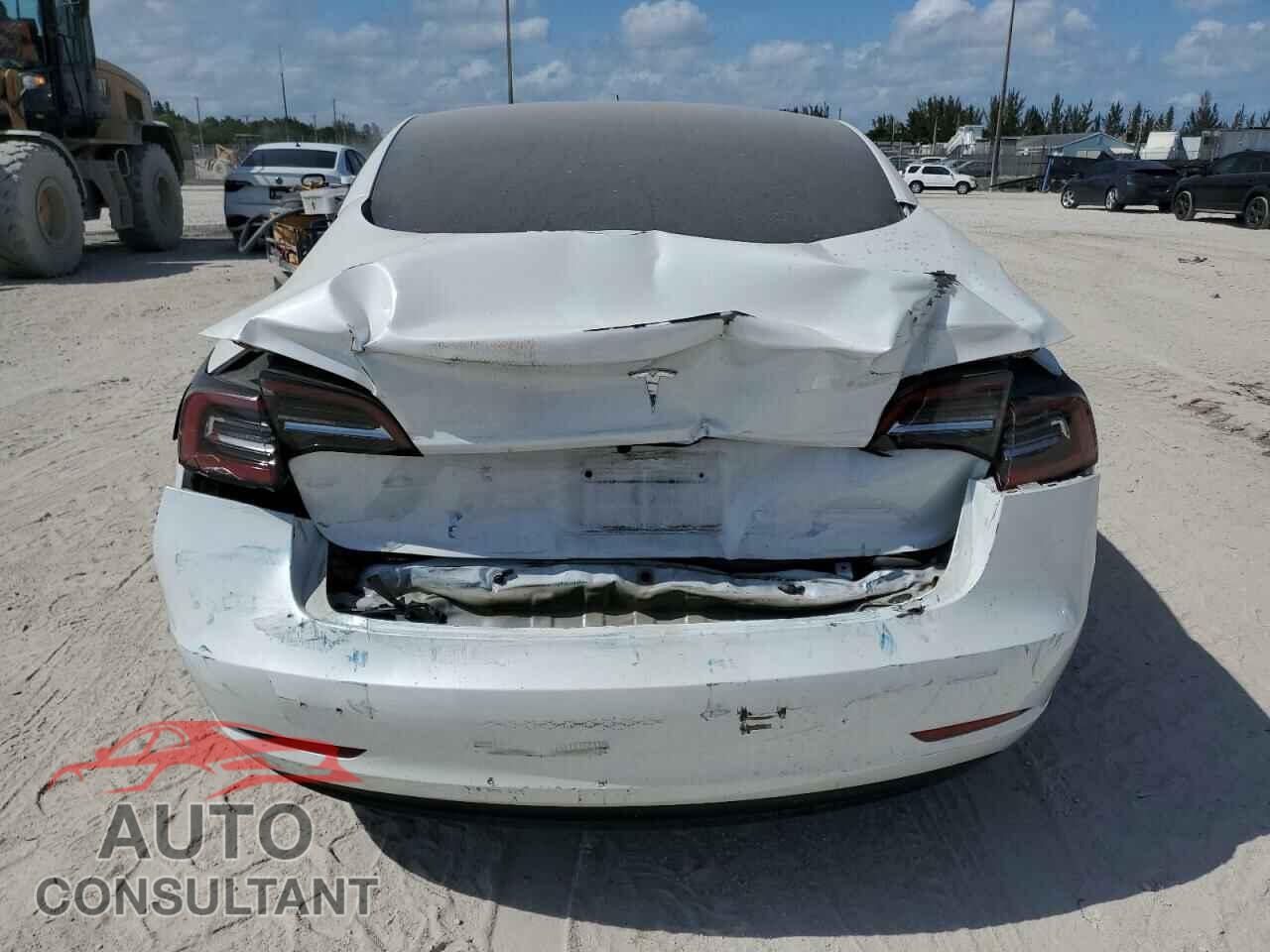 TESLA MODEL 3 2023 - 5YJ3E1EA4PF394247