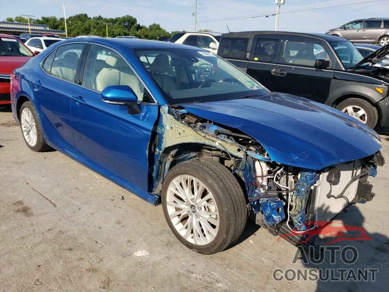 TOYOTA CAMRY 2019 - 4T1B11HK0KU197485
