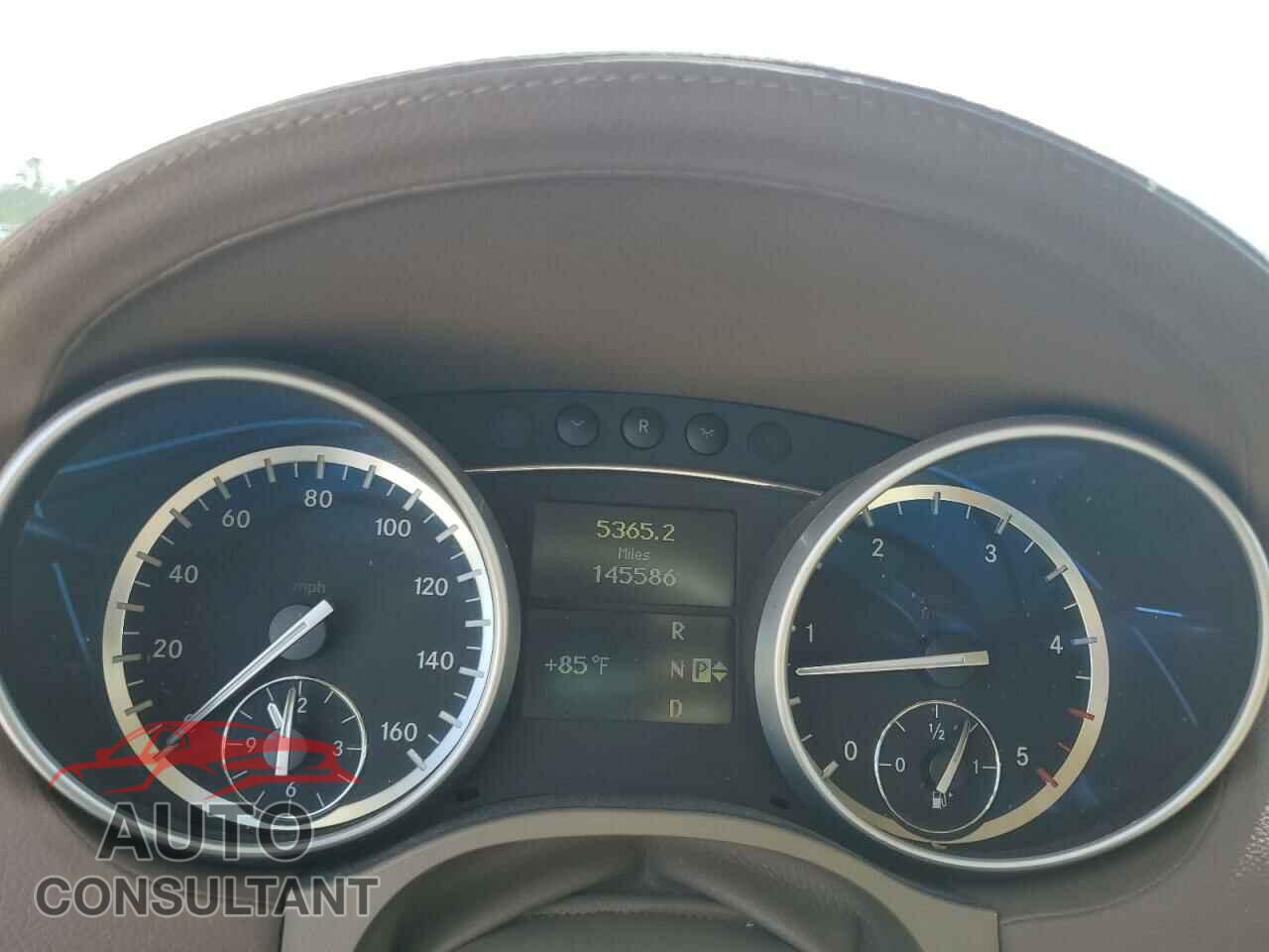 MERCEDES-BENZ GL-CLASS 2011 - 4JGBF2FE2BA694690