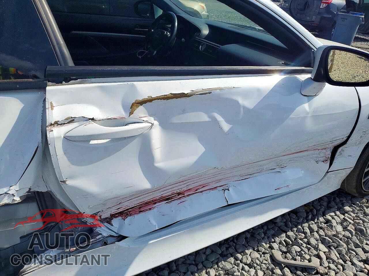 LEXUS RC 2017 - JTHHA5BC3H5005131