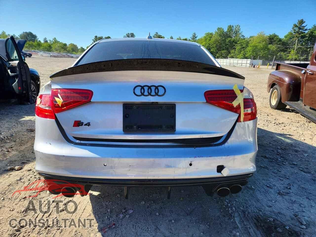 AUDI S4/RS4 2015 - WAUDGAFL9FA124594