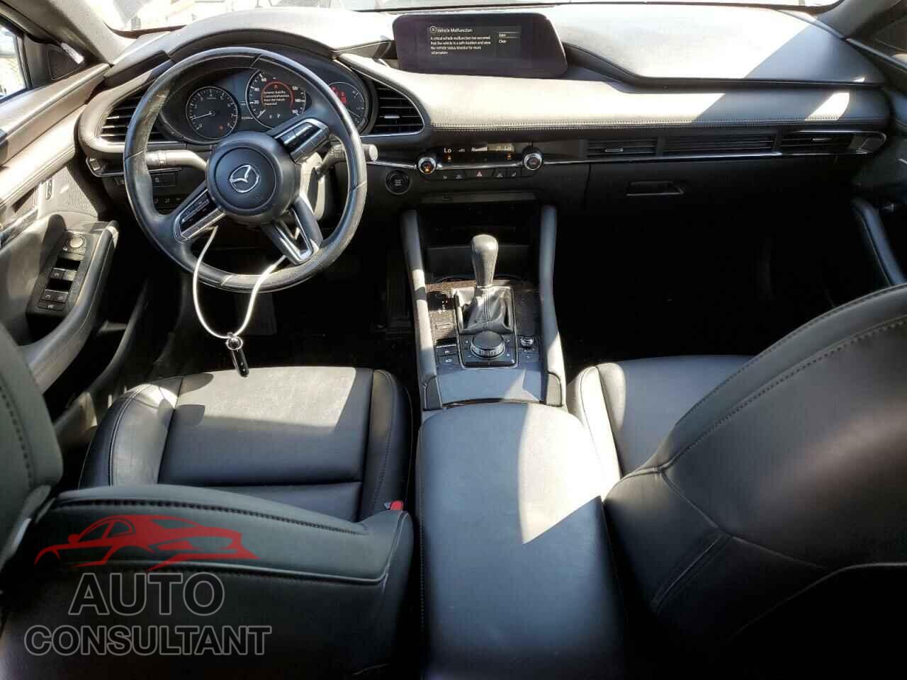 MAZDA 3 2019 - JM1BPBMM1K1123655