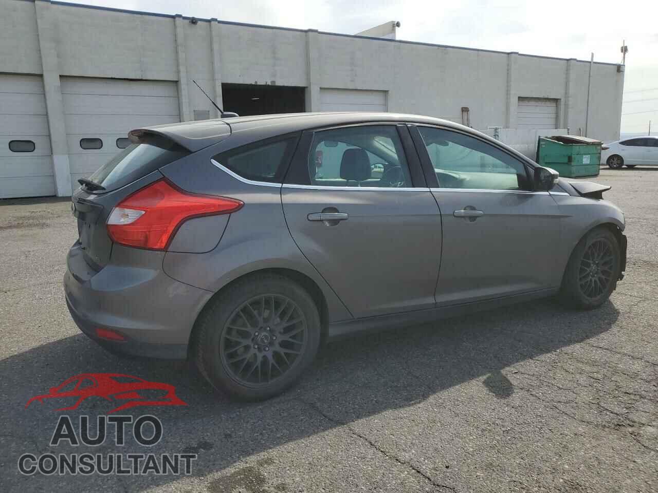 FORD FOCUS 2012 - 1FAHP3M21CL251503
