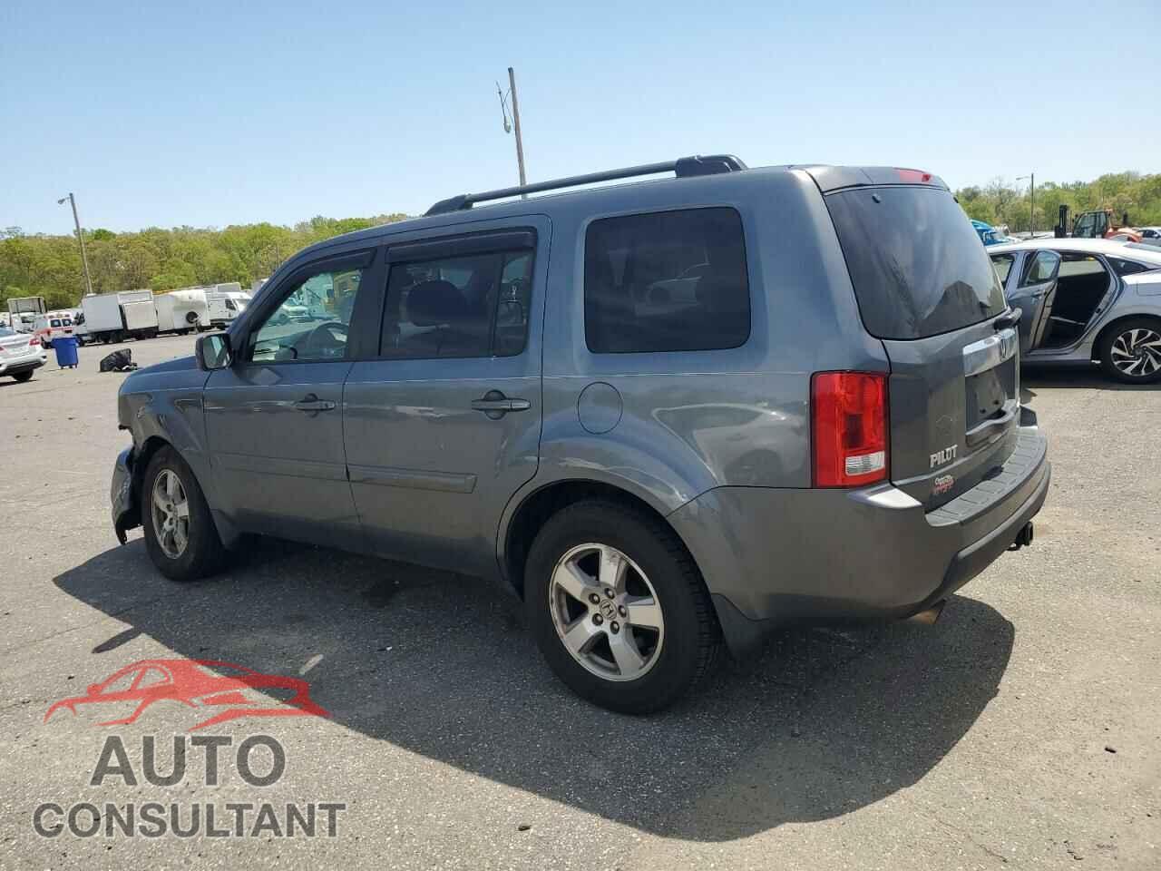 HONDA PILOT 2011 - 5FNYF4H73BB101015