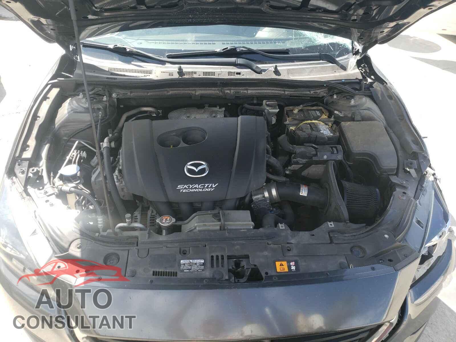 MAZDA 3 2017 - 3MZBN1L71HM148589