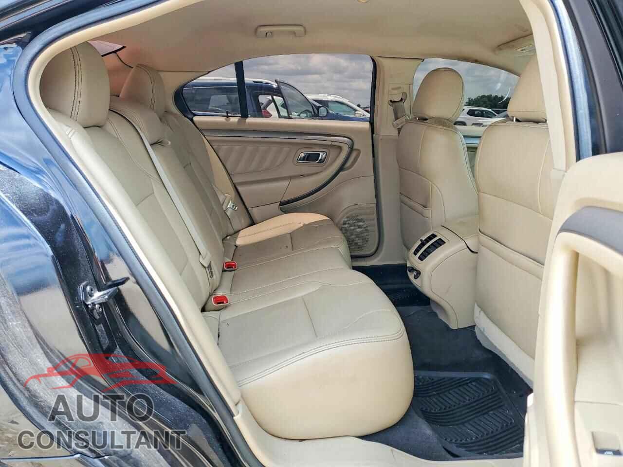 FORD TAURUS 2013 - 1FAHP2E83DG136294