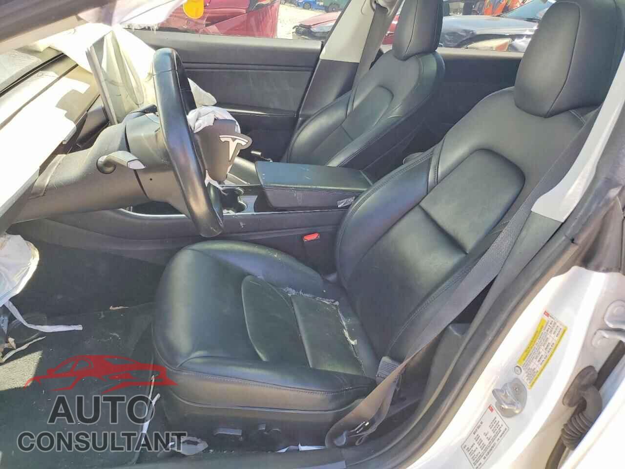 TESLA MODEL 3 2018 - 5YJ3E1EA6JF041211