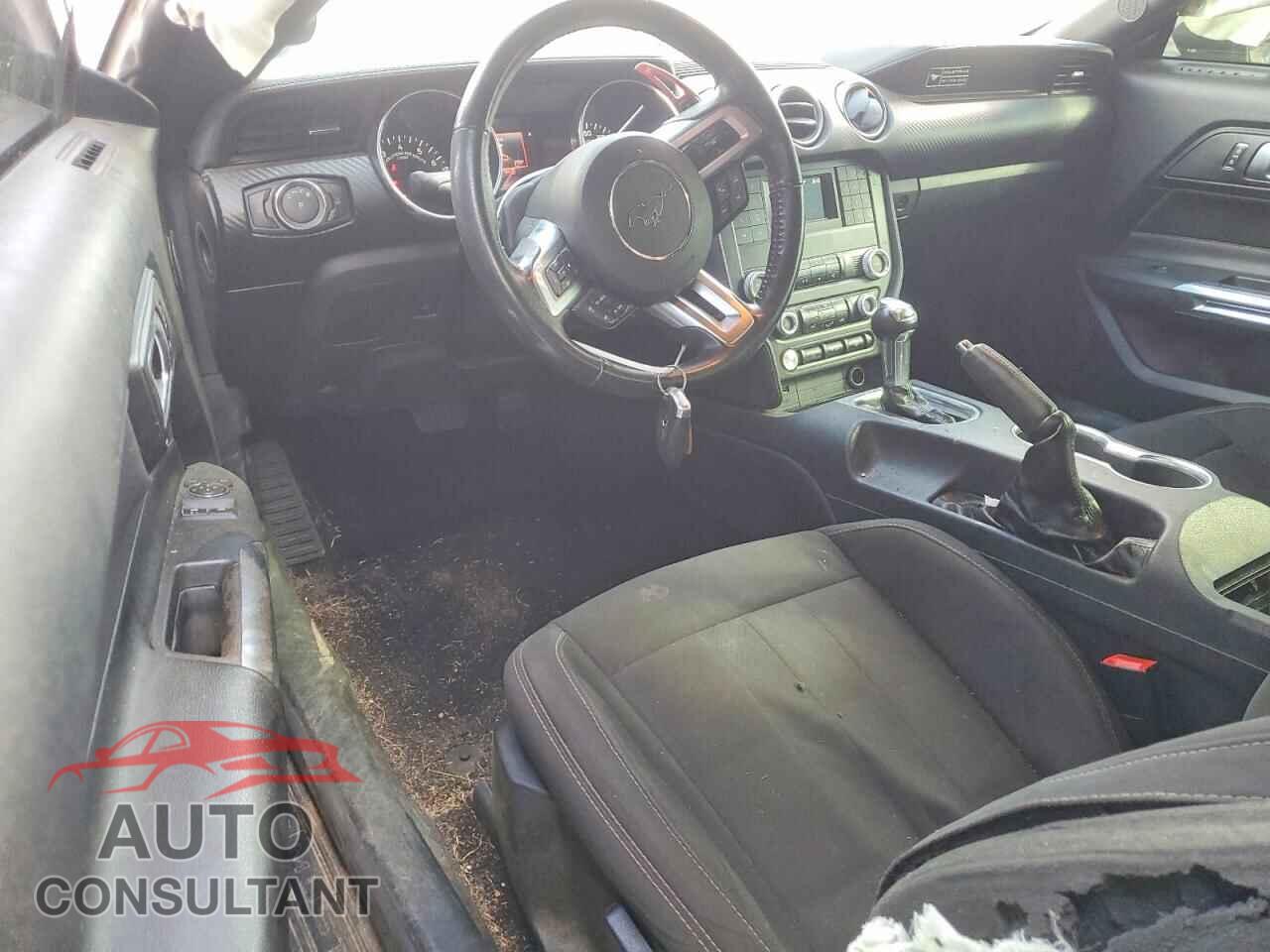 FORD MUSTANG 2020 - 1FA6P8TH7L5171296