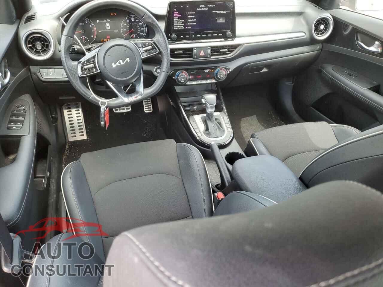 KIA FORTE 2023 - 3KPF54AD1PE670341