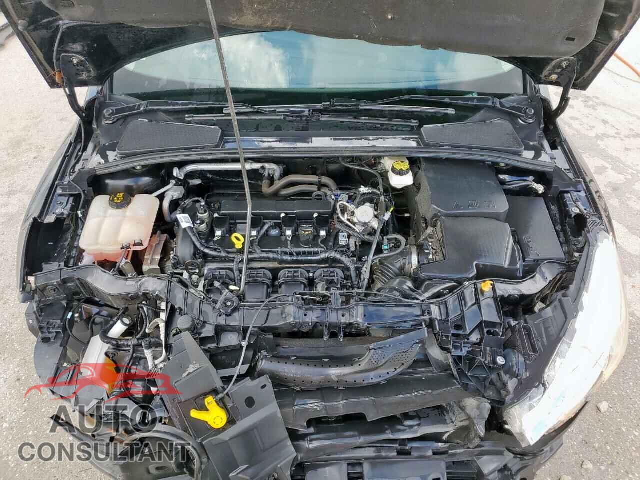 FORD FOCUS 2018 - 1FADP3E29JL222776