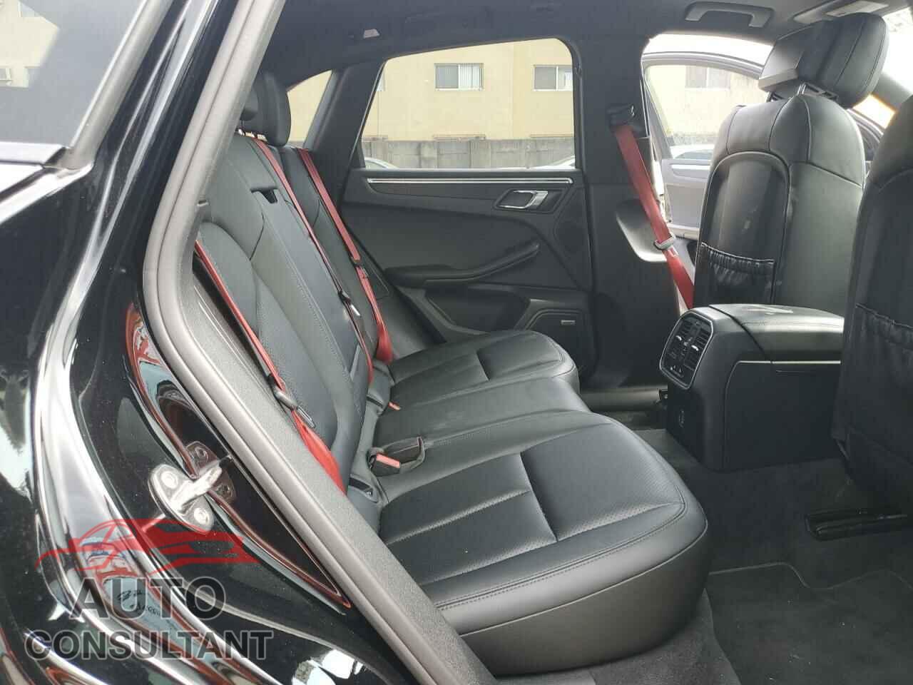 PORSCHE MACAN 2018 - WP1AG2A55JLB64851