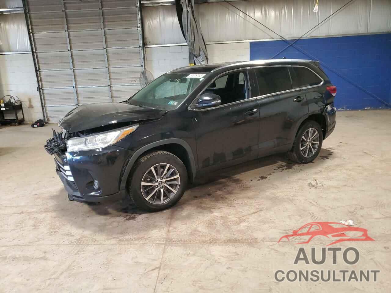 TOYOTA HIGHLANDER 2018 - 5TDJZRFH6JS860222