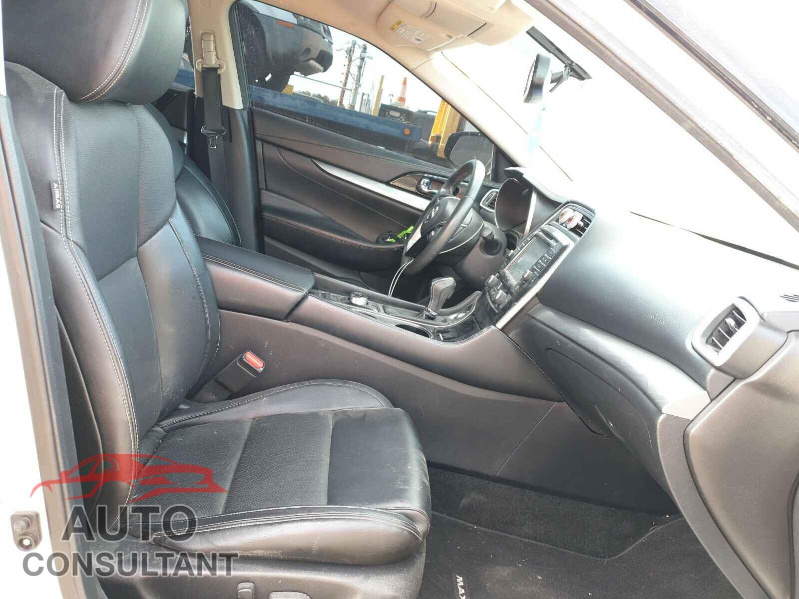 NISSAN MAXIMA 2017 - 1N4AA6AP5HC408901